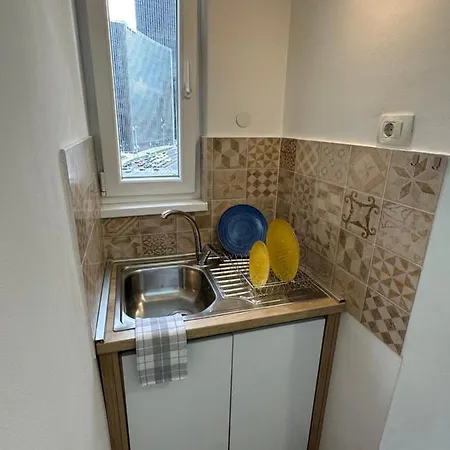 Vicko Apartment *